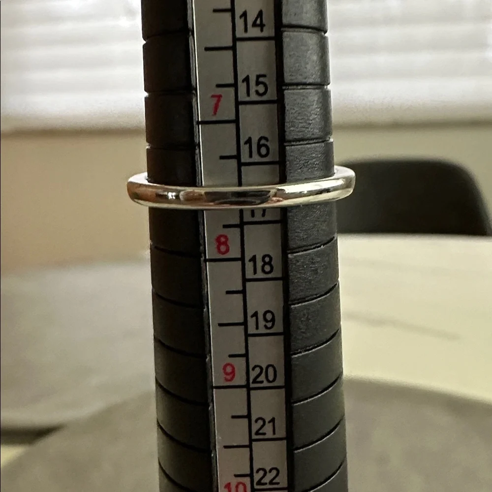 Set/4 Silver Stack Rings - Picture 5 of 6